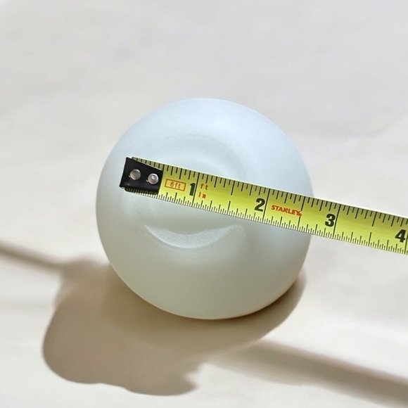 White Matte Glass Mug With Textured Exterior and Glossy Interior - Picture 5 of 7